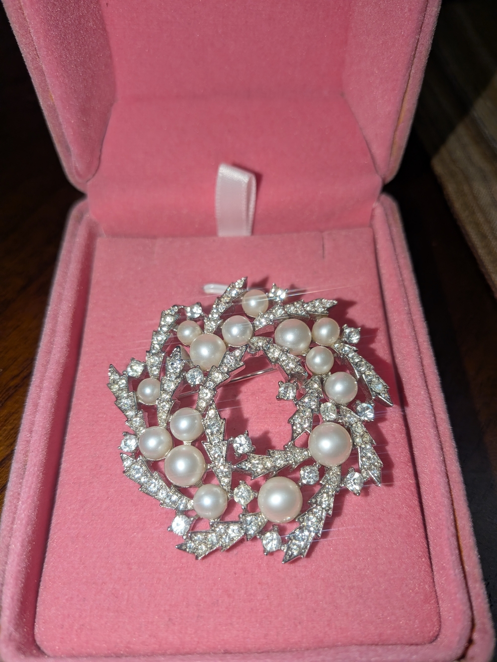 Vintage Trifari Pearl & Rhinestone Wreath Brooch -